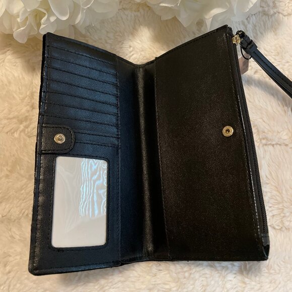 Victoria’s Secret Black Velvet Studded Wristlet Clutch – NWT – OS - Picture 4 of 8